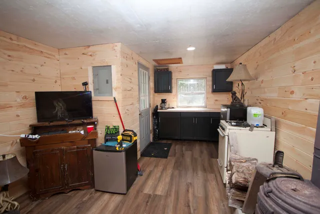 $150,000 | 76 Wolf Run Trail, Greenbush, ME 04418