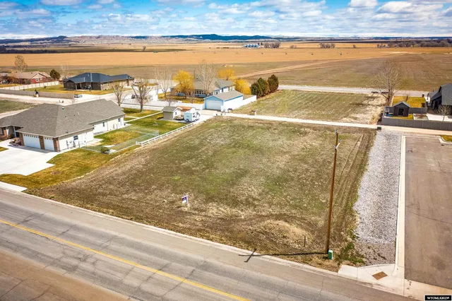 $54,900 | 522 North Road 11, Worland, WY 82401