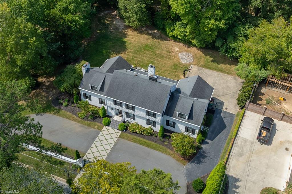1313 Robinhood Road High Point, NC 27262 - Photo 43 of 45 Gallery Image 43