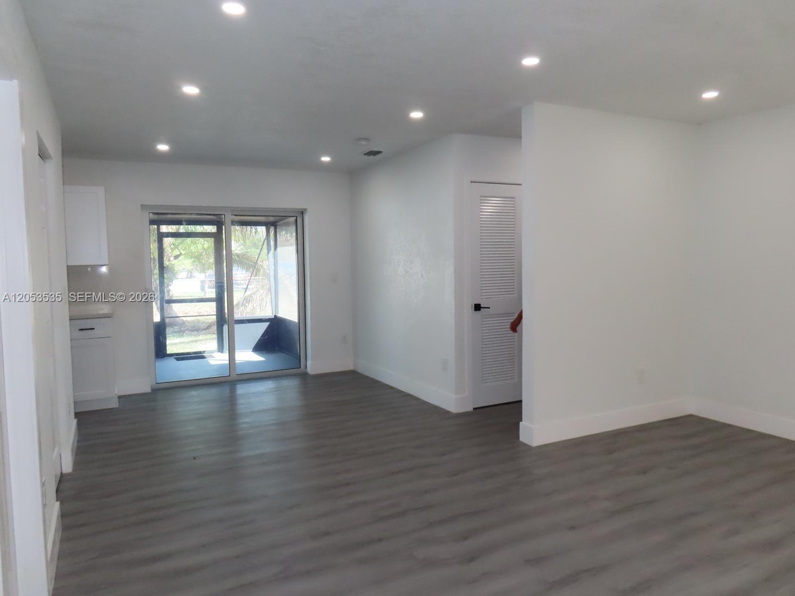 95 Southwest 17th Terrace Homestead, FL 33030 - Photo 19 of 48