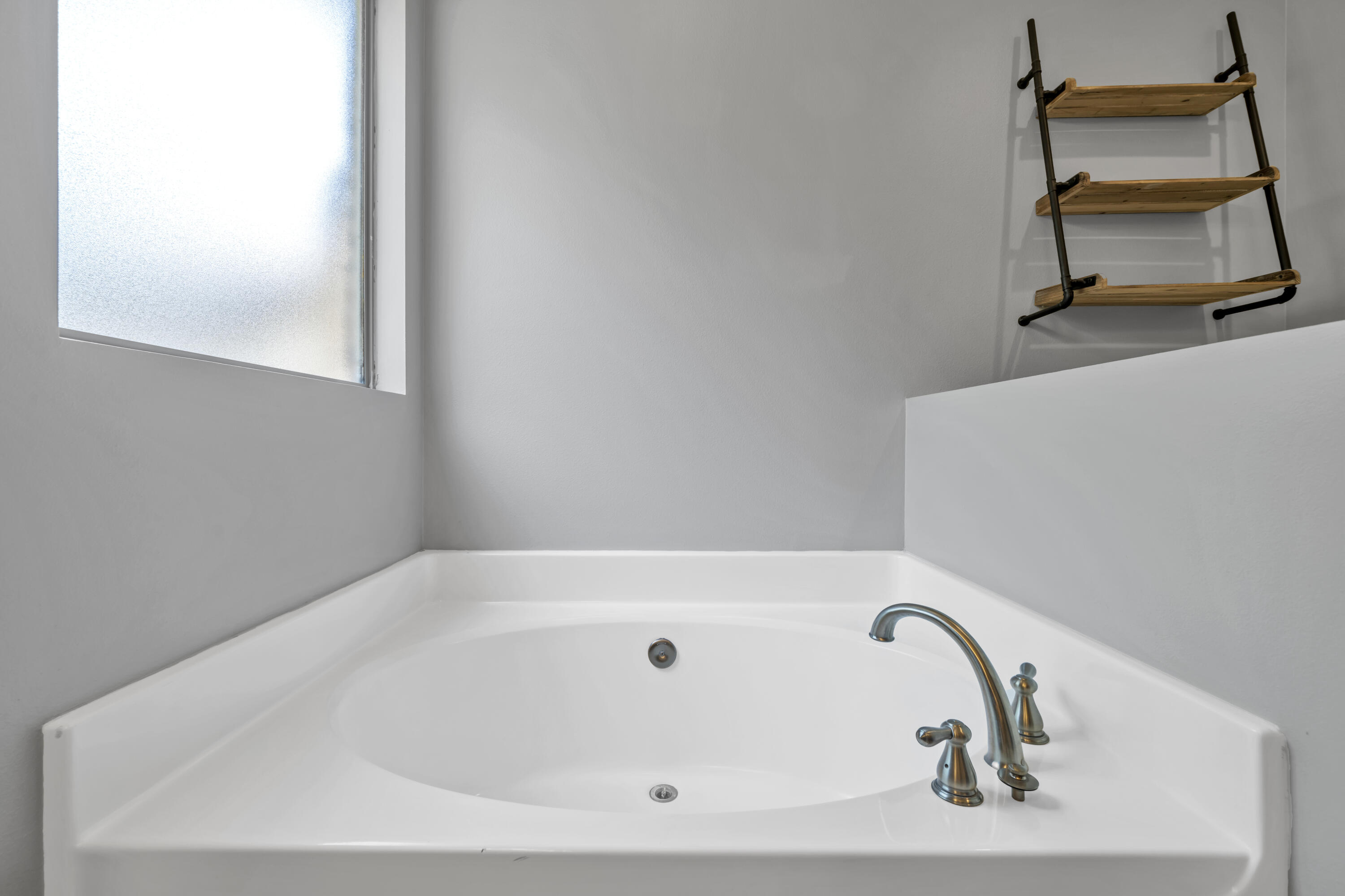 4628 Hermosa Road Crestview, FL 32539 - Photo 20 of 37 DSC02974