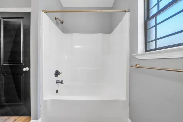 $2,250 | 4628 Hermosa Road, Crestview, FL 32539