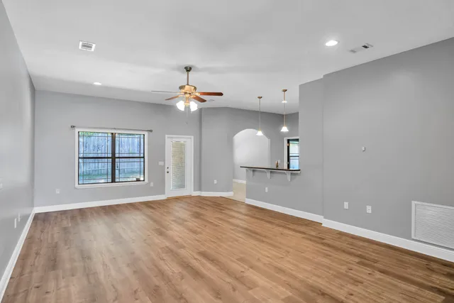 $2,250 | 4628 Hermosa Road, Crestview, FL 32539