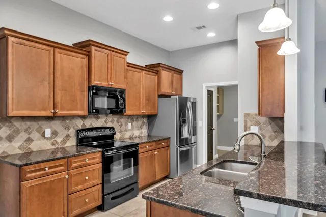 $2,250 | 4628 Hermosa Road, Crestview, FL 32539