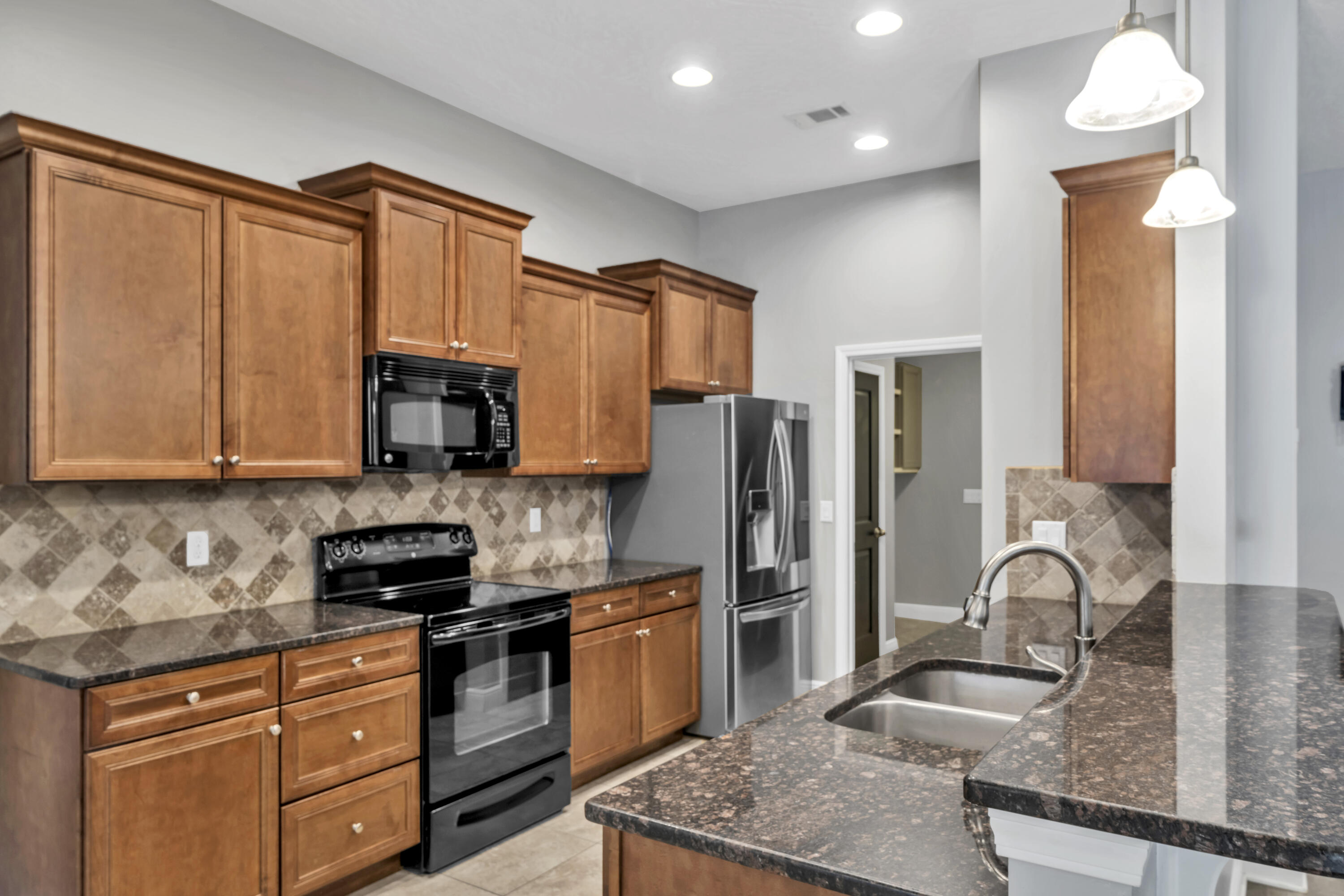 4628 Hermosa Road Crestview, FL 32539 - Photo 8 of 37 DSC03007