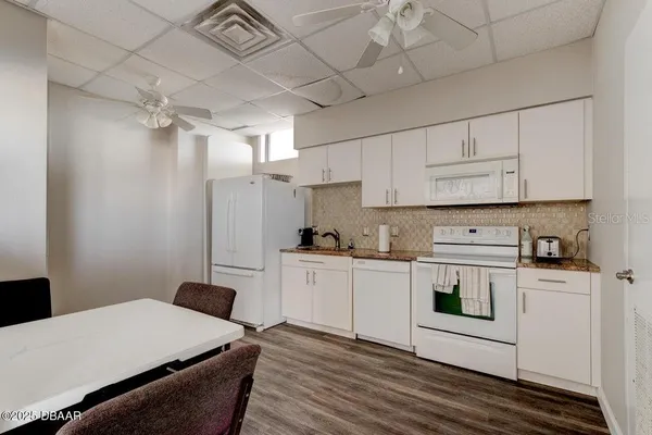 $615,000 | 2828 North Atlantic Avenue, Unit 302, Daytona Beach, FL 32118