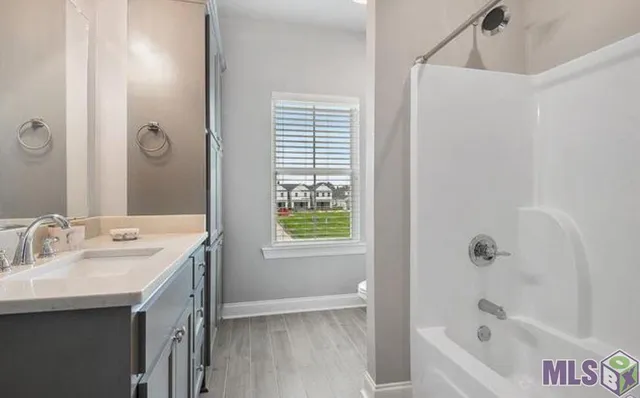 $3,500 | 8116 Village Lake Avenue, Baton Rouge, LA 70820