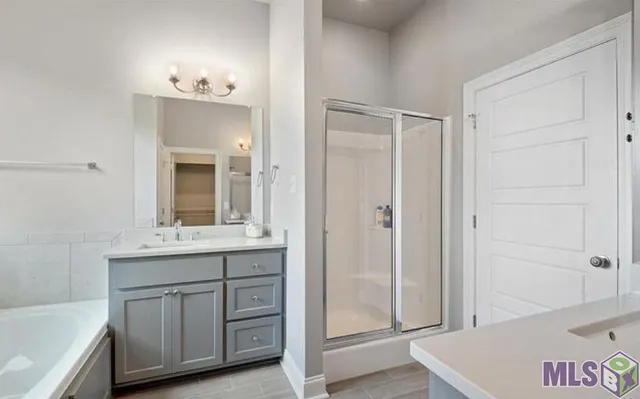 $3,500 | 8116 Village Lake Avenue, Baton Rouge, LA 70820