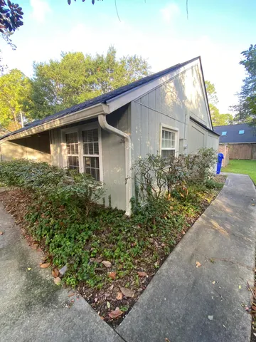 $2,995 | 1120 Daffodil Lane, Mount Pleasant, SC 29464