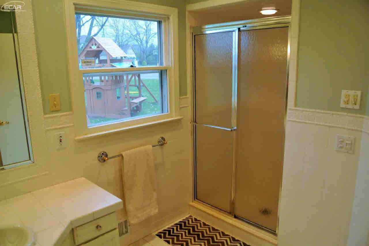 5443 Territorial Road Grand Blanc, MI 48439 - Photo 27 of 33 21240875-26.JPG
