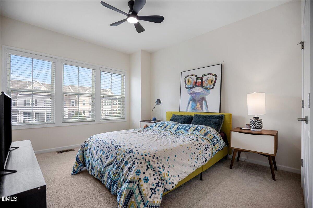 520 Austin View Boulevard Wake Forest, NC 27587 - Photo 28 of 38 520 Austin View Bed 2