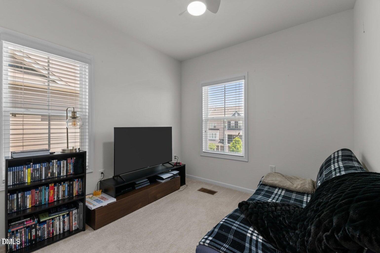 520 Austin View Boulevard Wake Forest, NC 27587 - Photo 31 of 38 520 Austin View Bed 3