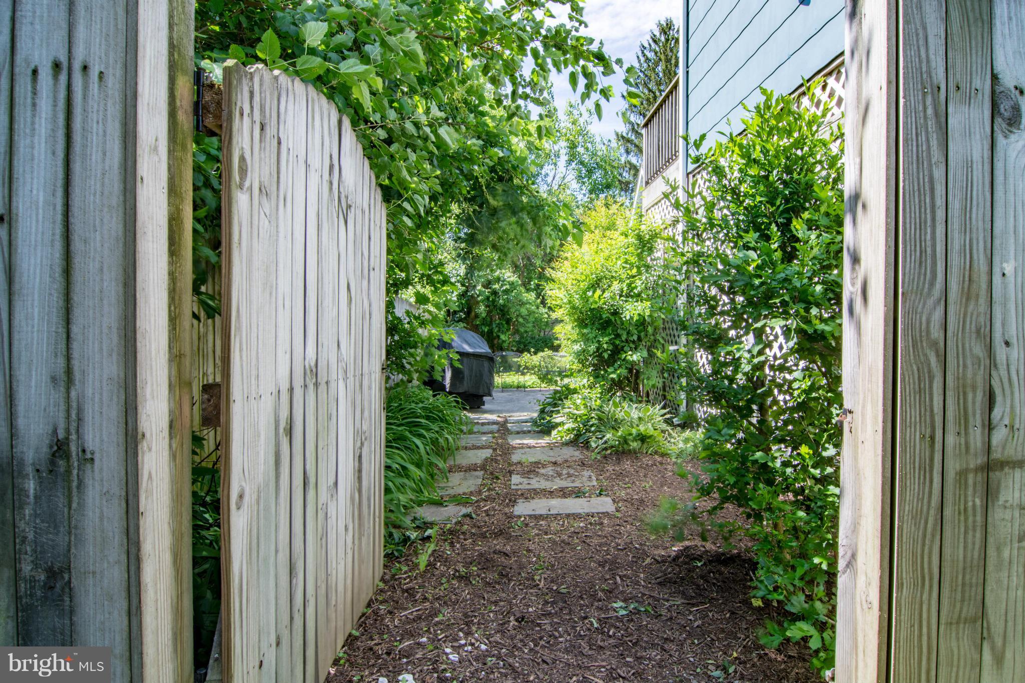 56 Old Hanover Road Reisterstown, MD 21136 - Photo 26 of 30 GATE TO FENCED YARD