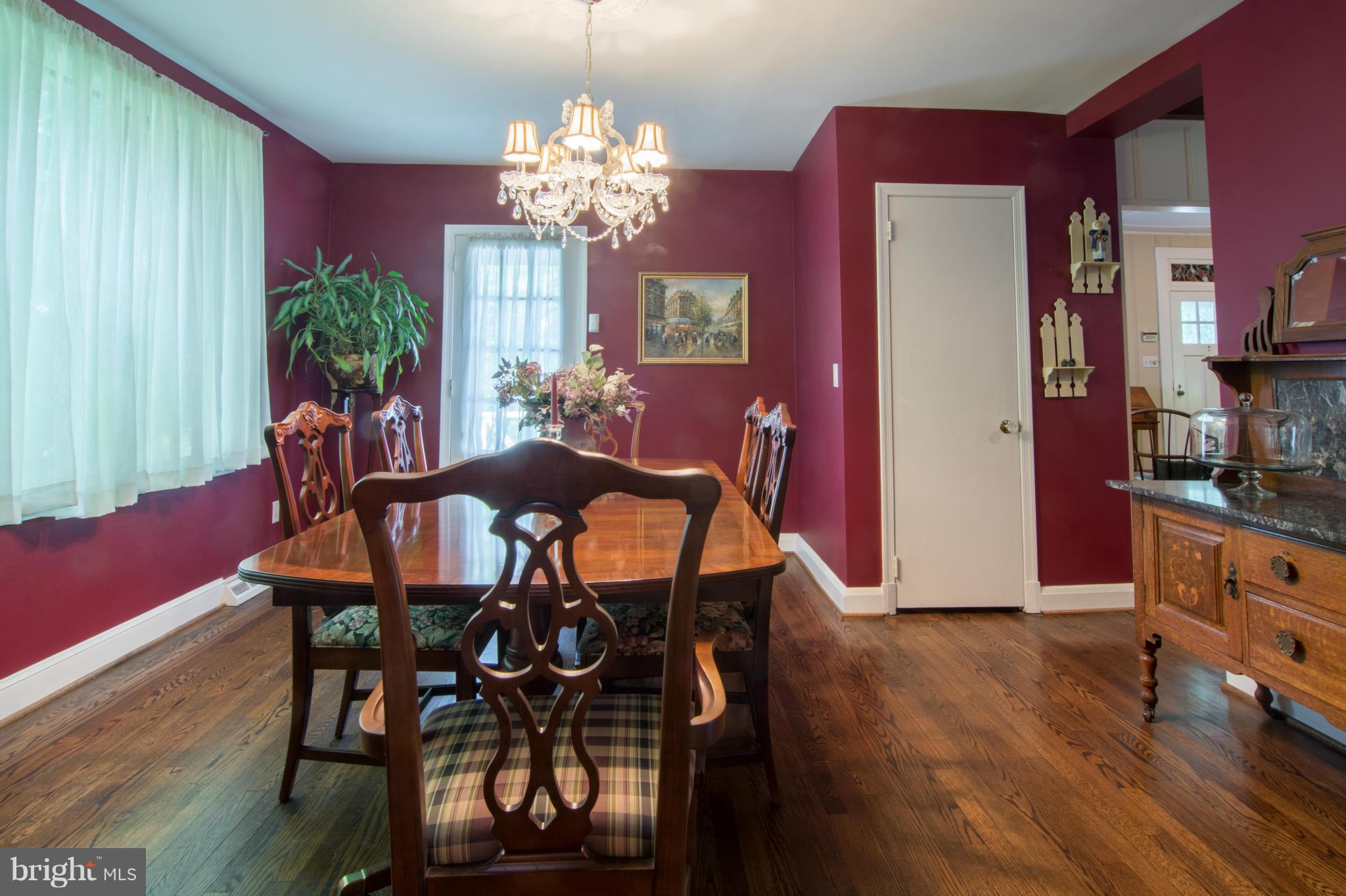 56 Old Hanover Road Reisterstown, MD 21136 - Photo 4 of 30 SPACIOUS DINING ROOM