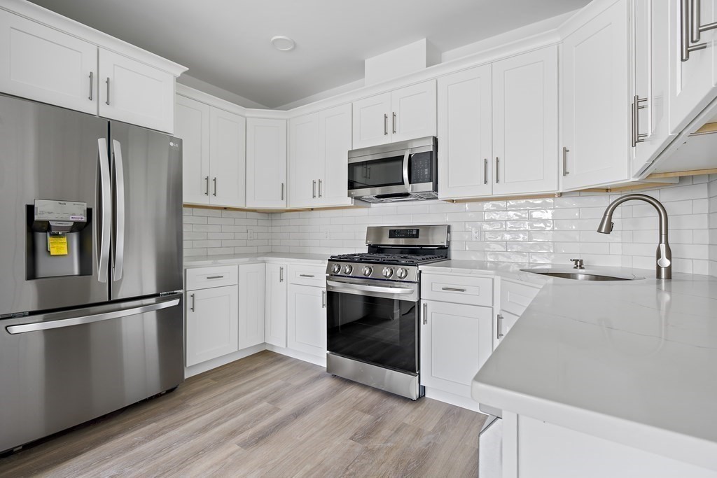 1133 North Shore Road, Unit 301 Revere, MA 02151 - Photo 5 of 15 Gallery Image 5
