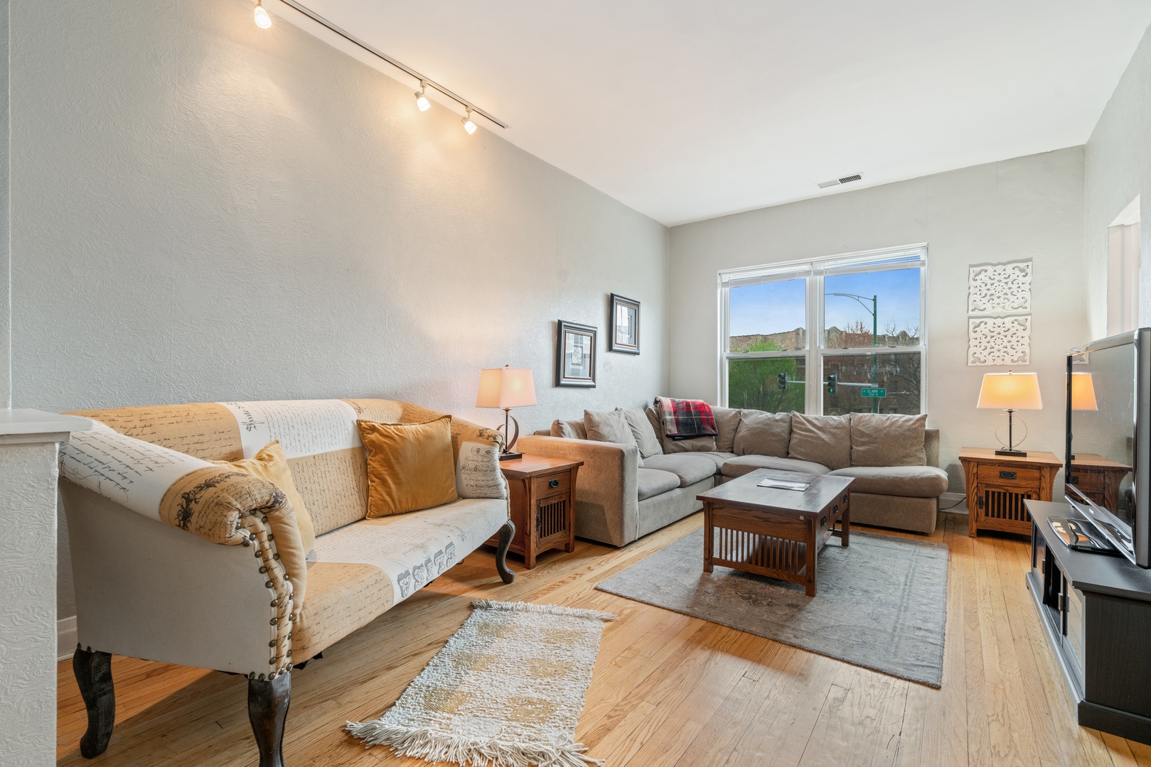 3801 North Clark Street Chicago, IL 60613 - Photo 18 of 27