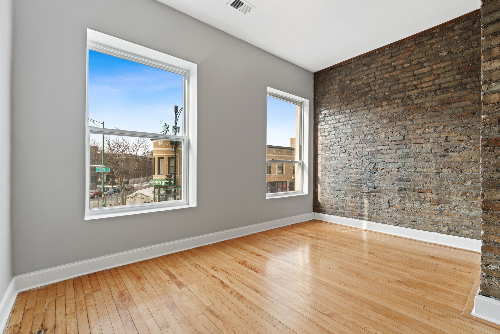 3801 North Clark Street Chicago, IL 60613 - Photo 24 of 27