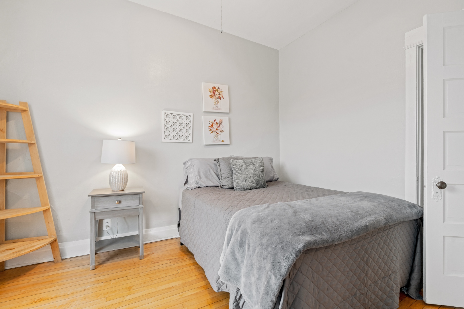 3801 North Clark Street Chicago, IL 60613 - Photo 25 of 27