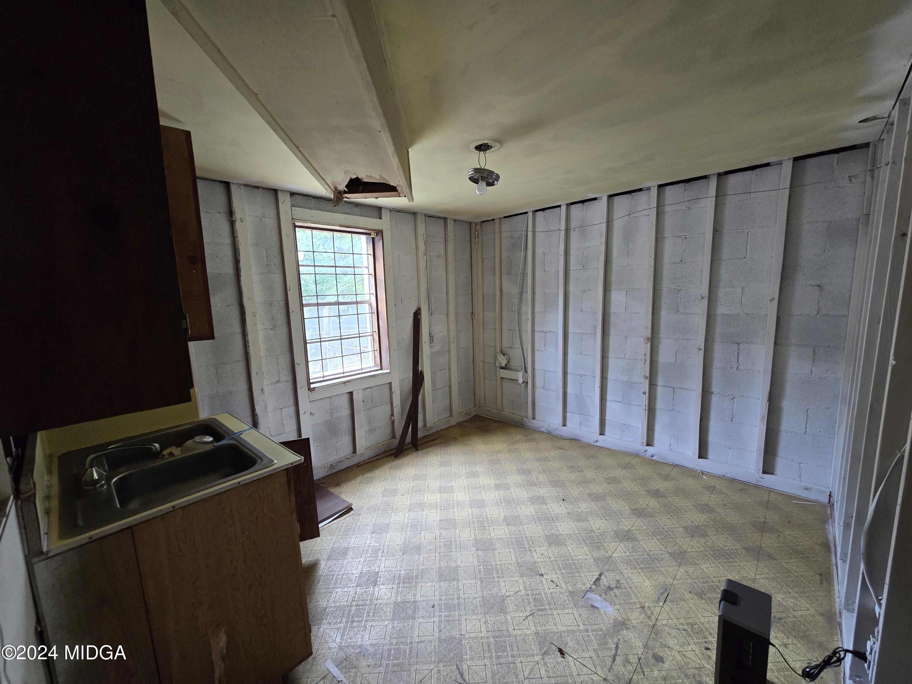 955 Ash Street Macon, GA 31201 - Photo 39 of 39 20240605_103702