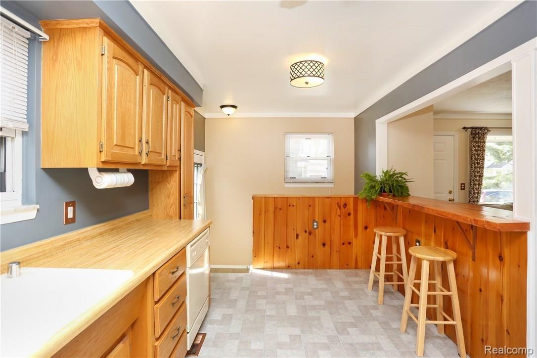 2966 Cumberland Road Berkley, MI 48072 - Photo 10 of 32 Cumberland-11.jpg