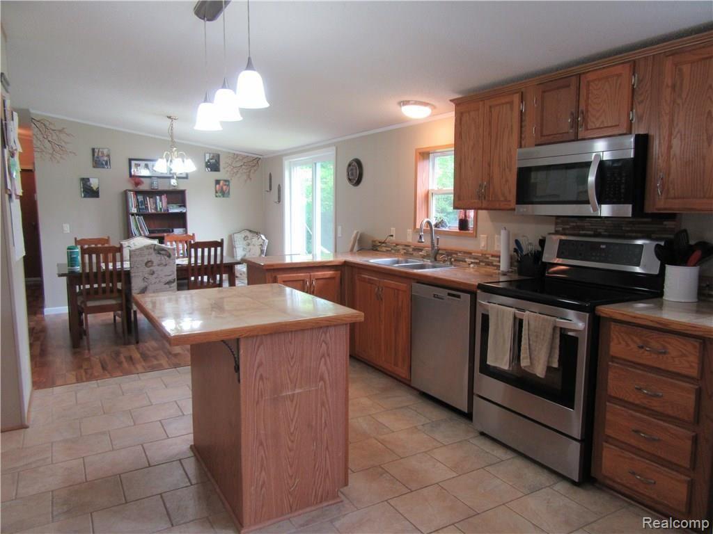 7164 Gardner Line Road Lexington, MI 48450 - Photo 12 of 31 IMG_7764.jpg