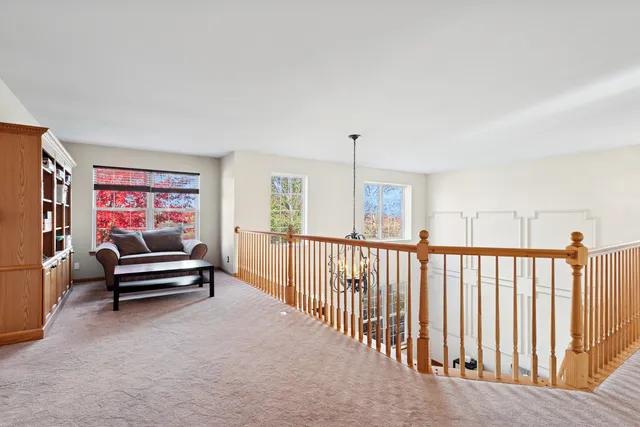 a view of a livingroom with furniture