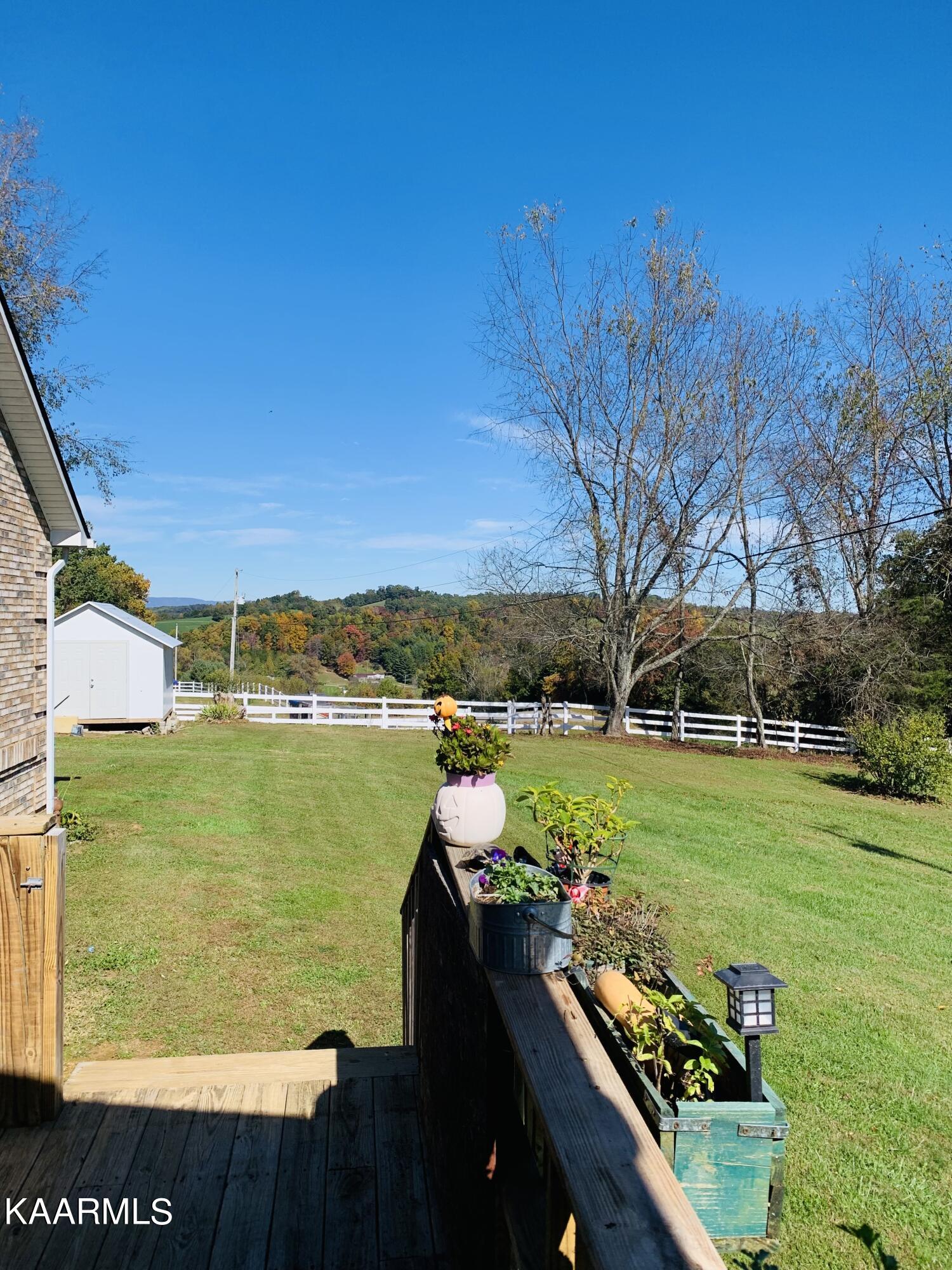 1231 Snodgrass Road New Tazewell, TN 37825 - Photo 23 of 23 22