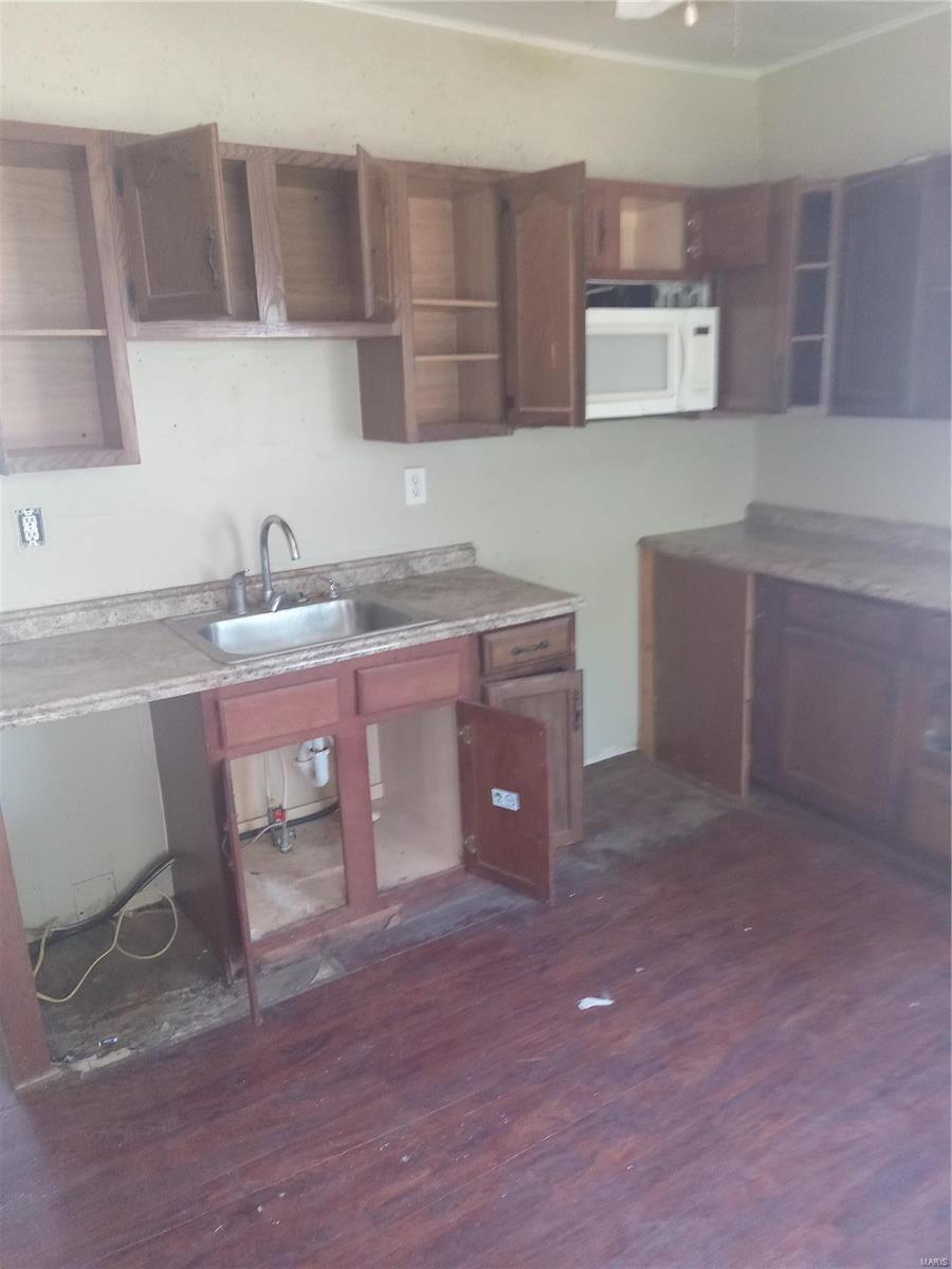 421 Park Street Waterloo, IL 62298 - Photo 3 of 14 Gallery Image 3