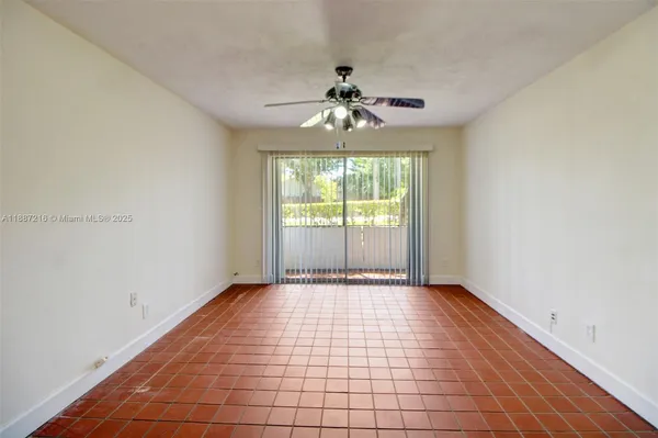 $175,000 | 8701 Southwest 141st Street, Unit B4, Palmetto Bay, FL 33176