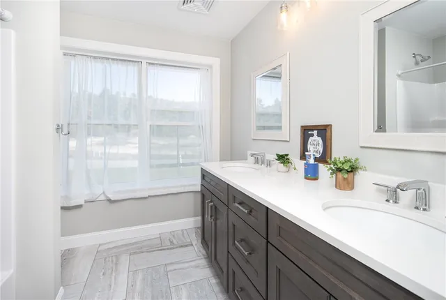 $960,000 | 41 Wintergreen Way, Glocester, RI 02814