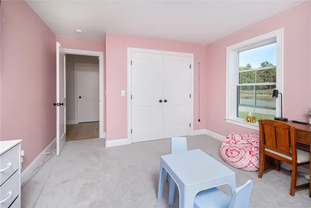 $960,000 | 41 Wintergreen Way, Glocester, RI 02814