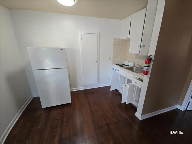 $885 | 301 Avondale Street, Unit 7, Houston, TX 77006