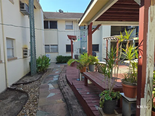 $885 | 301 Avondale Street, Unit 7, Houston, TX 77006