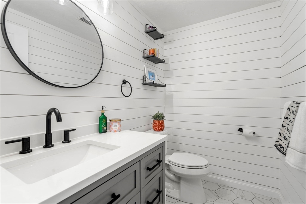 47 Plantation Road, Unit 47 Oxford, MA 01540 - Photo 14 of 30 Gallery Image 14