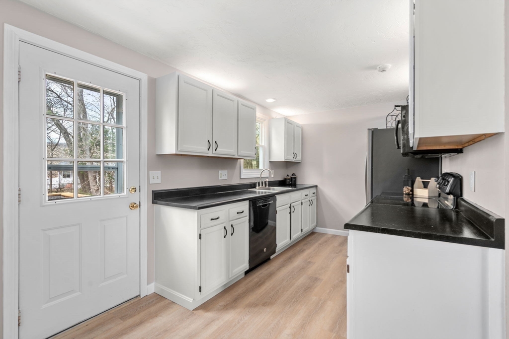 47 Plantation Road, Unit 47 Oxford, MA 01540 - Photo 25 of 30 Gallery Image 25
