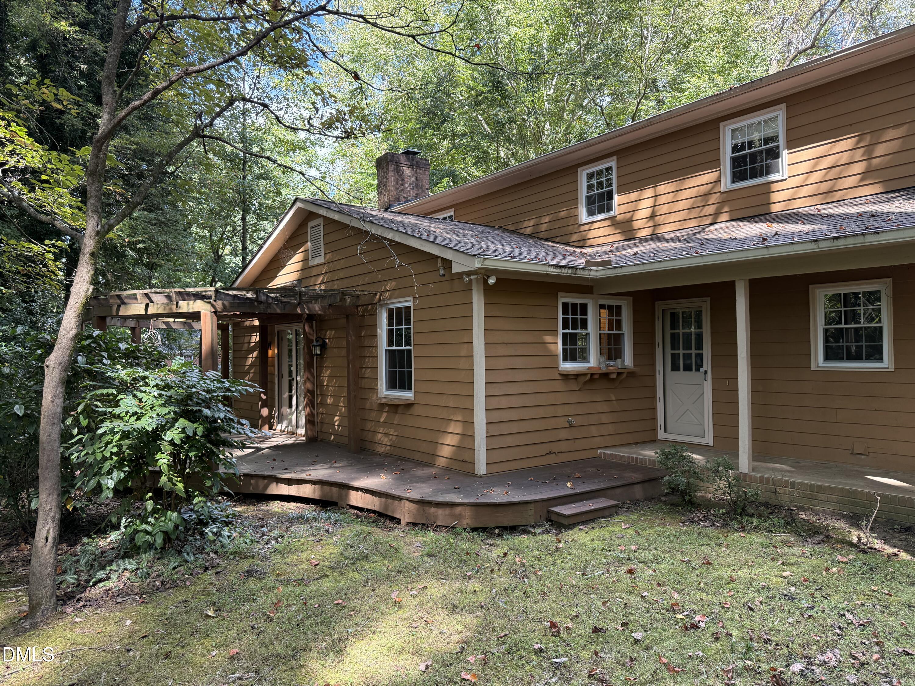120 Keeter Circle Wake Forest, NC 27587 - Photo 28 of 36 a front view of house with a garden