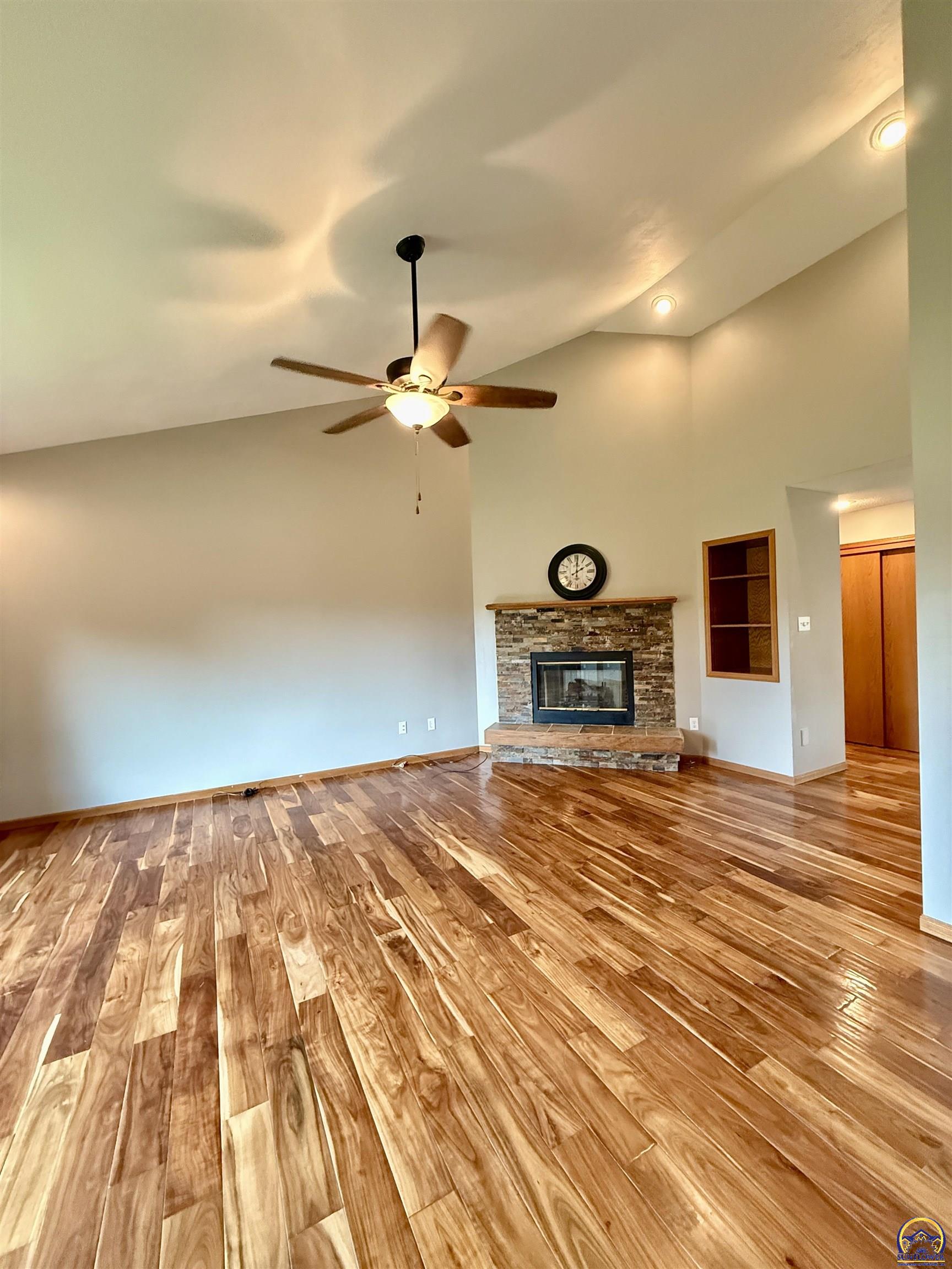 6506 Crescent Rim Drive Ozawkie, KS 66070 - Photo 5 of 77 Gallery Image 5