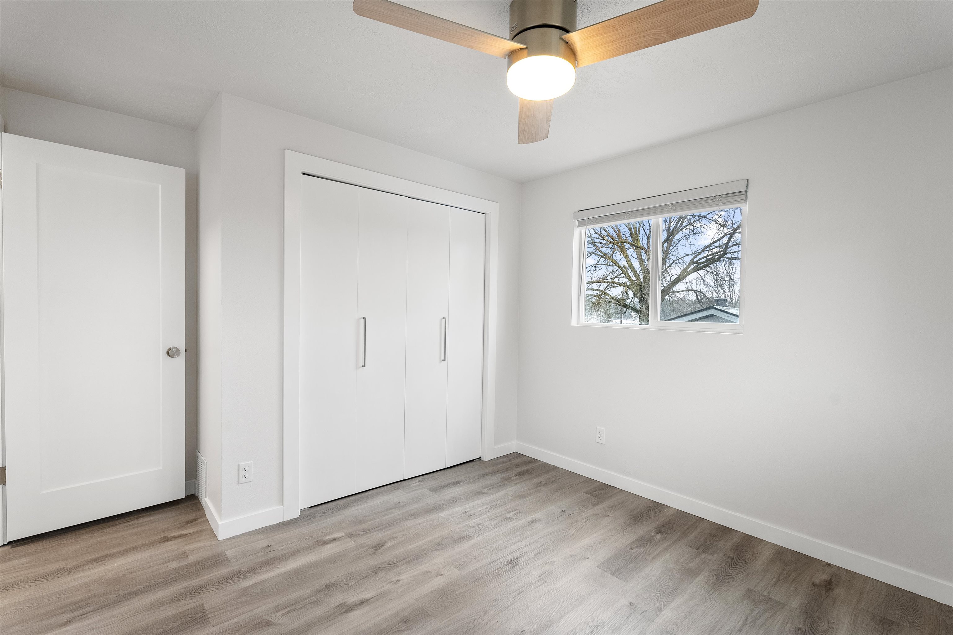 3021 East Farwell Road Mead, WA 99021 - Photo 12 of 27