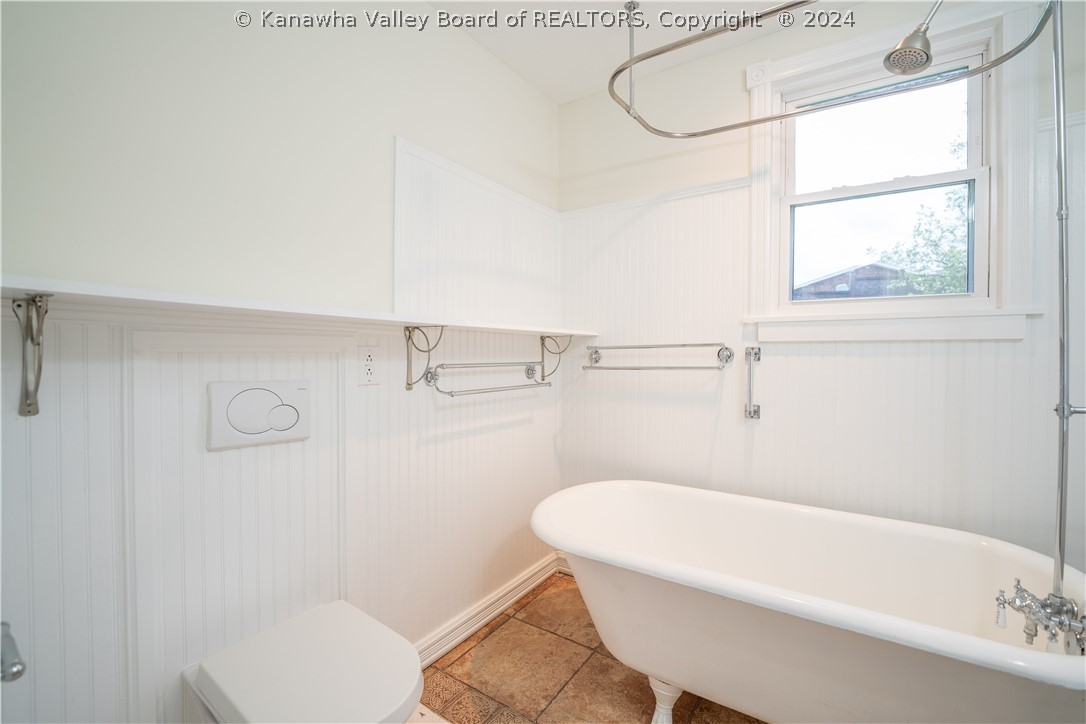 1813 Mt Alpha Road Charleston, WV 25304 - Photo 18 of 19 Gallery Image 18