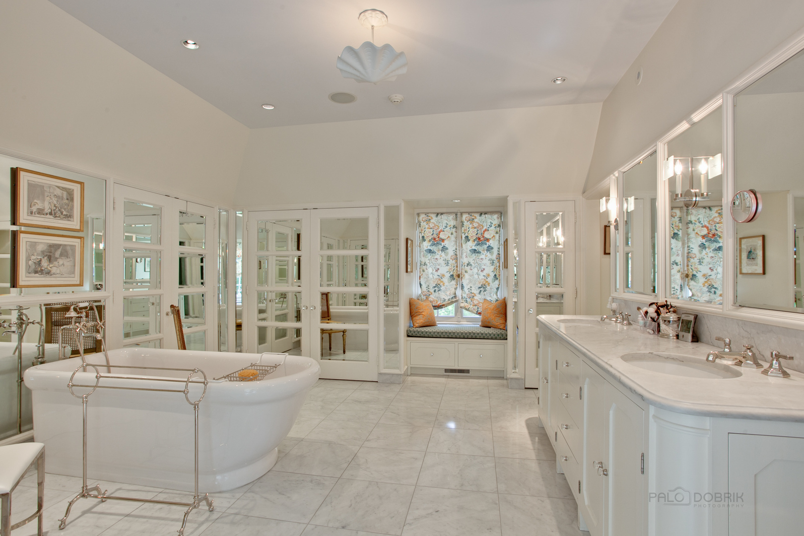 131 Moffett Road Lake Bluff, IL 60044 - Photo 28 of 39 Gallery Image 28