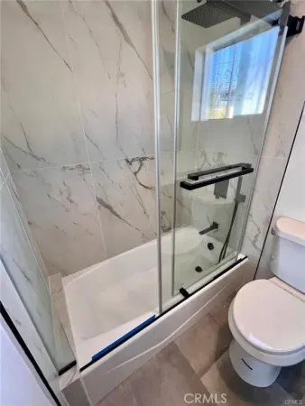 $1,995 | 6445 Tujunga Avenue, North Hollywood, CA 91606