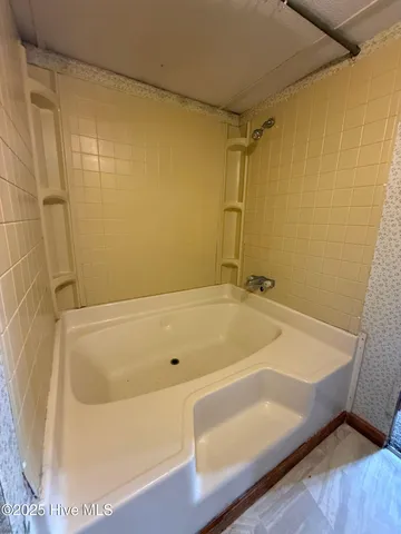 $795 | 631 Holly Shelter Road, Unit 4, Jacksonville, NC 28540