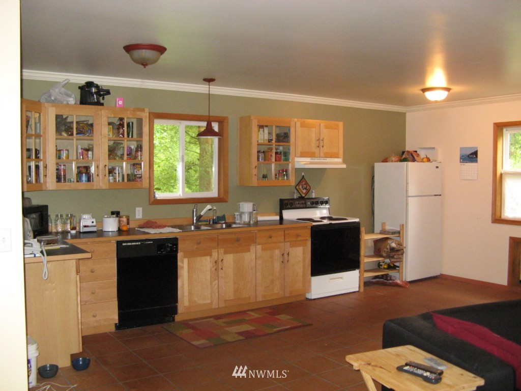 186 Cross Road Lopez Island, WA 98261 - Photo 2 of 11