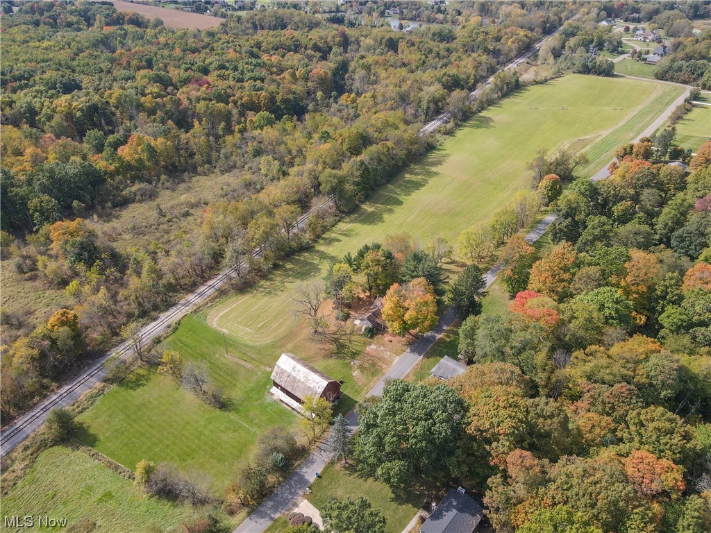 4240 Paxton Road Akron, OH 44321 - Photo 2 of 25 Gallery Image 2