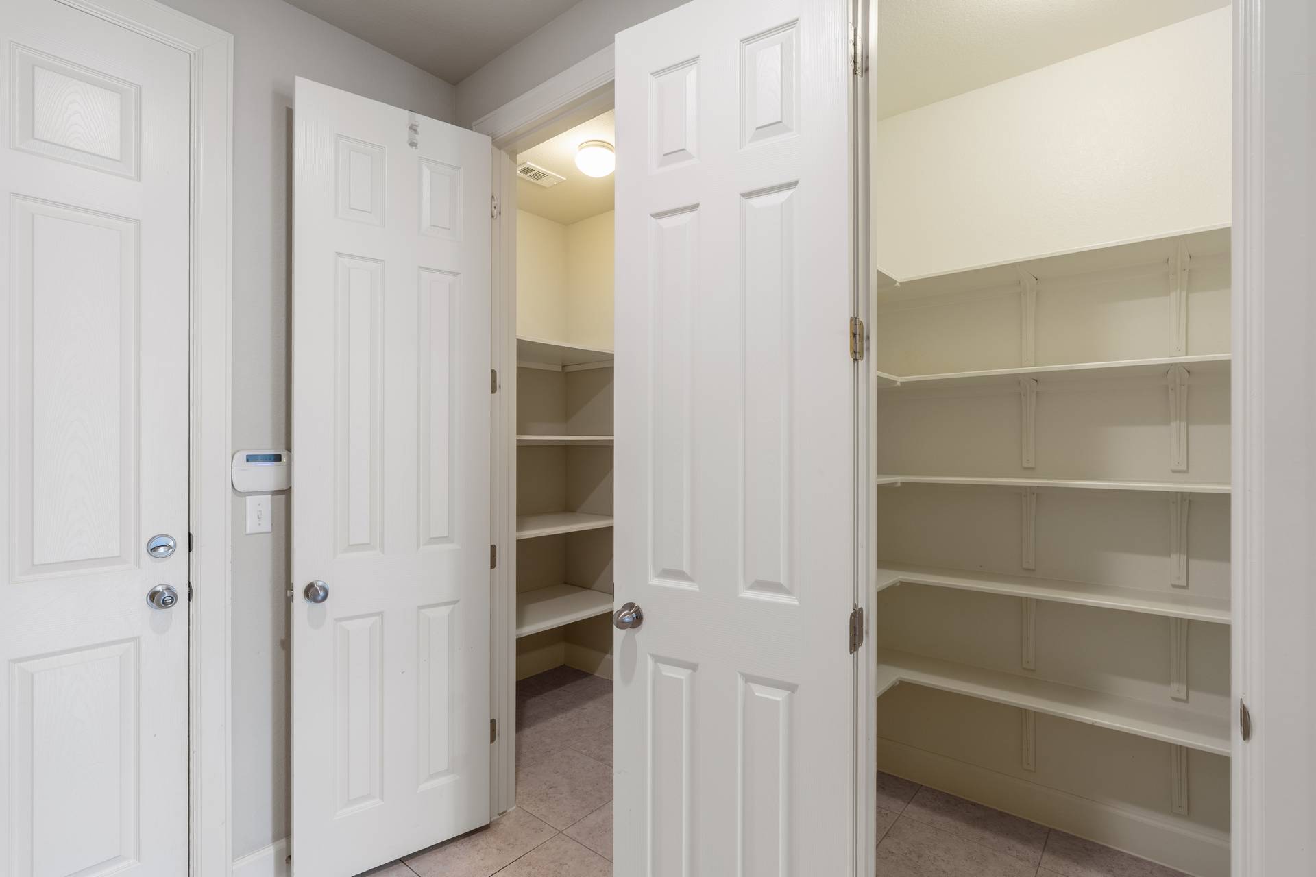 3516 Venezia View Leander, TX 78641 - Photo 25 of 40 View of closet