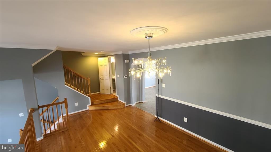 43774 Smith Ferry Square Leesburg, VA 20176 - Photo 3 of 6 Dining