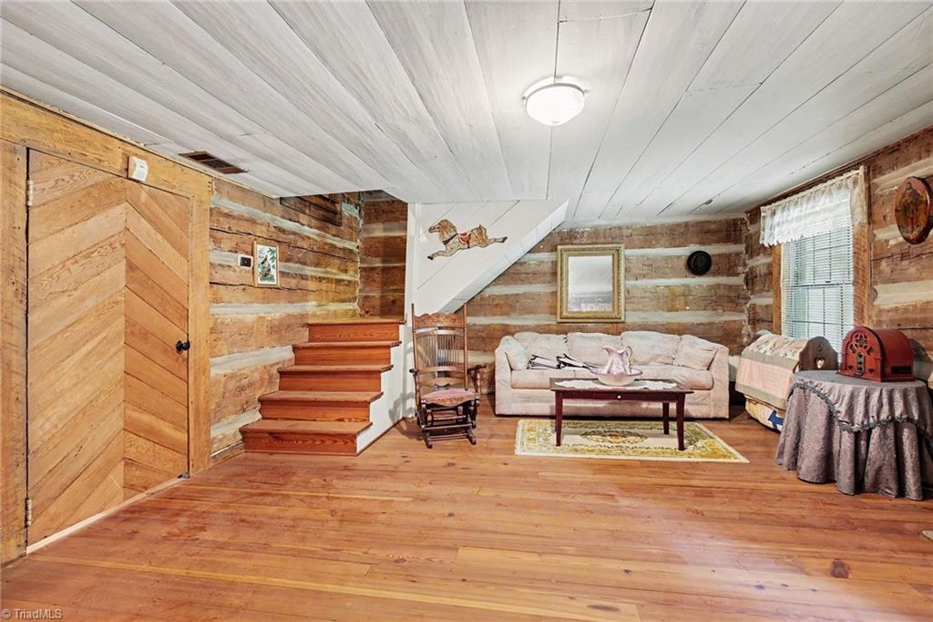 1413 Mission Road Danbury, NC 27016 - Photo 13 of 27