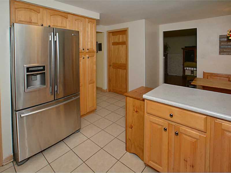 944 Harvard Road Monroeville, PA 15146 - Photo 14 of 25 Kitchen.