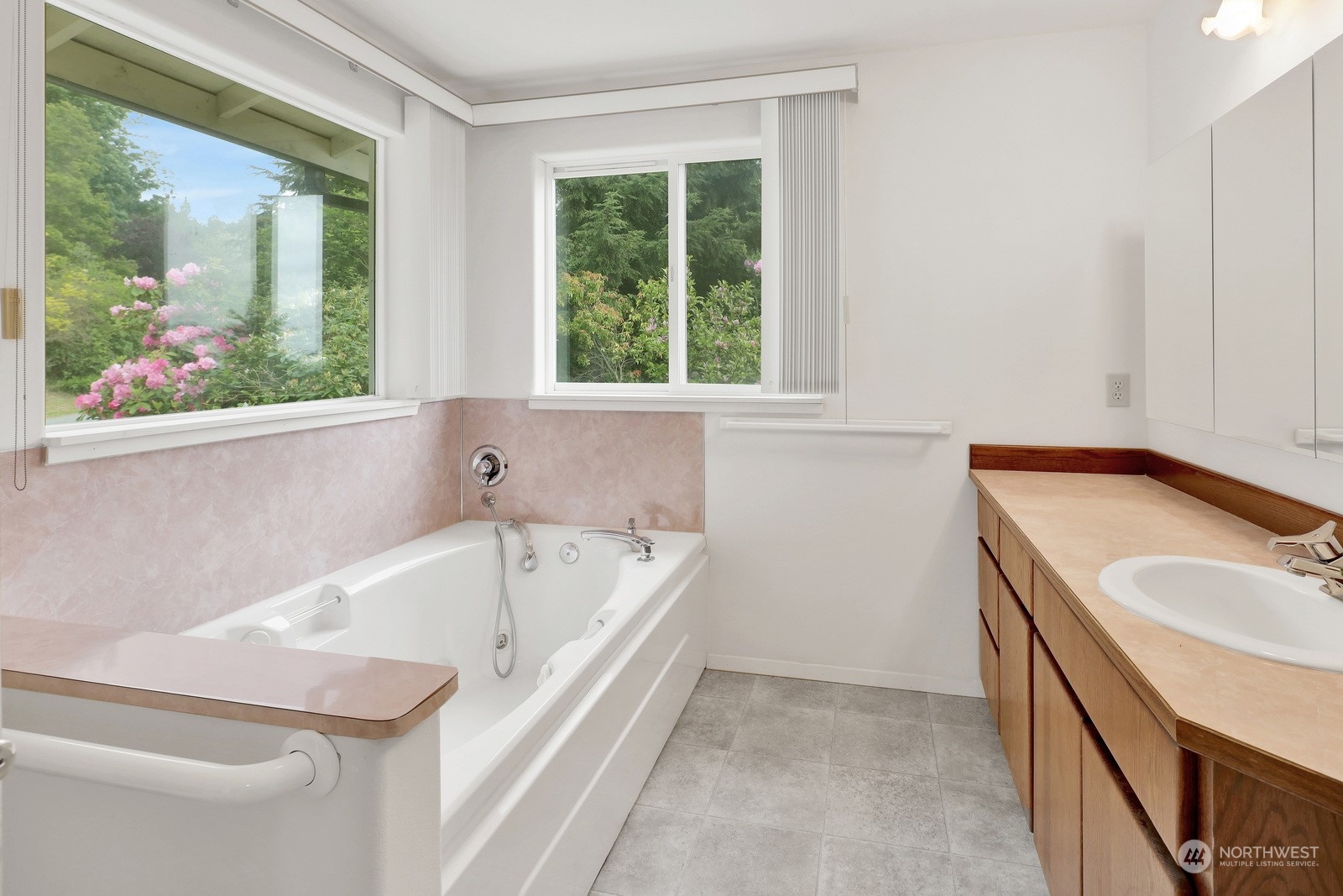 16317 Colony Road Bow, WA 98232 - Photo 13 of 40 Gallery Image 13