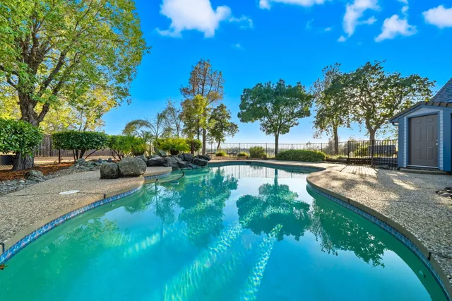 a view of a lake with houses